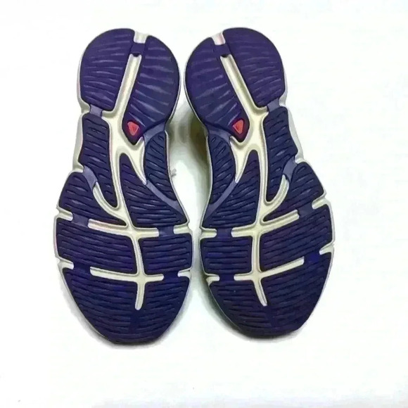 Solomon sneakers. Predict soc 2.  Ladies size 7 - Picture 6 of 9